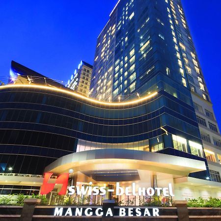 Swiss-Belhotel Mangga Besar Джакарта Экстерьер фото